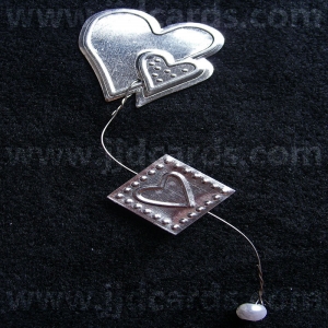 https://www.jjdcards.com/store/162-1706-thickbox/heart-present-silver.jpg