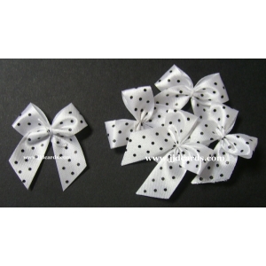 https://www.jjdcards.com/store/3755-5317-thickbox/dotty-bows-white-blue-dots.jpg